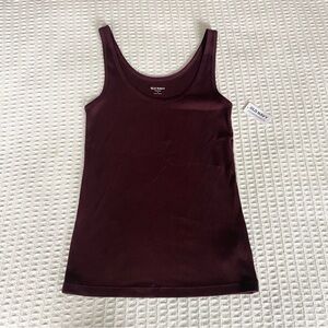 Old Navy sleeveless ribbed scoopneck tank size medium NWT